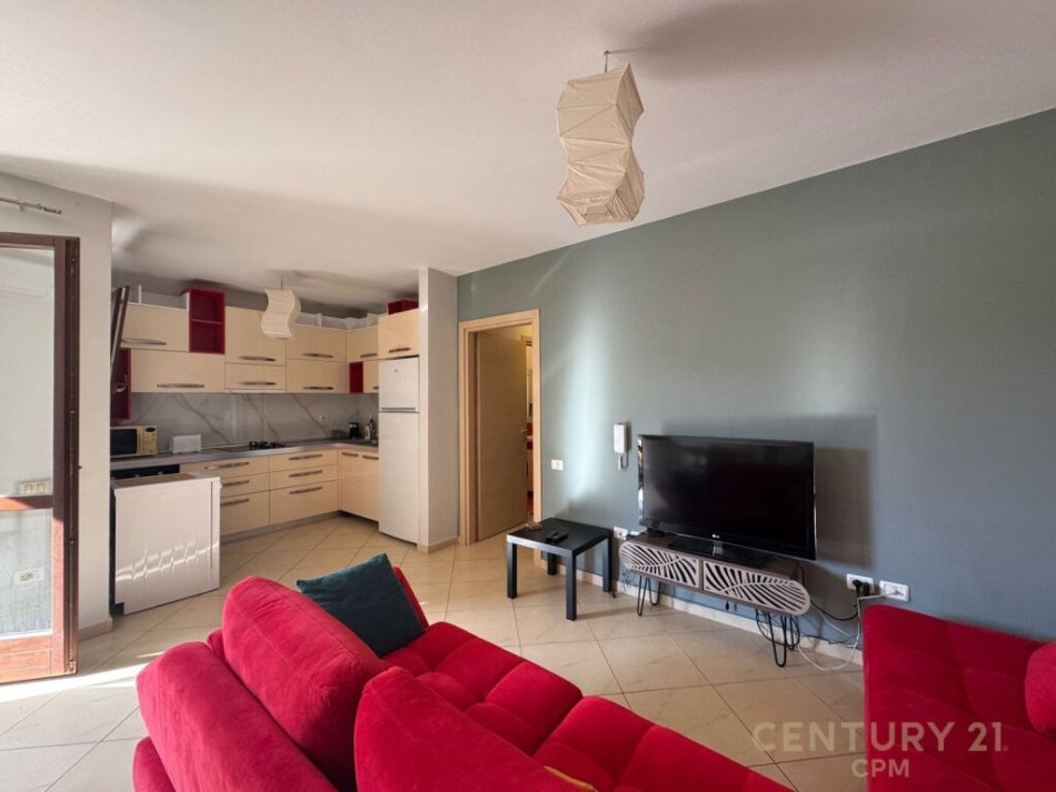 Tirane, jap me qera apartament 2+1+2 , 100 m² 550 € (Kopshti Botanik Zoologjik)