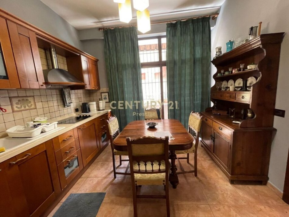 APARTAMENT 2+1+2 ME QIRA PALLATET AGIMI, TIRANE!prestige100947