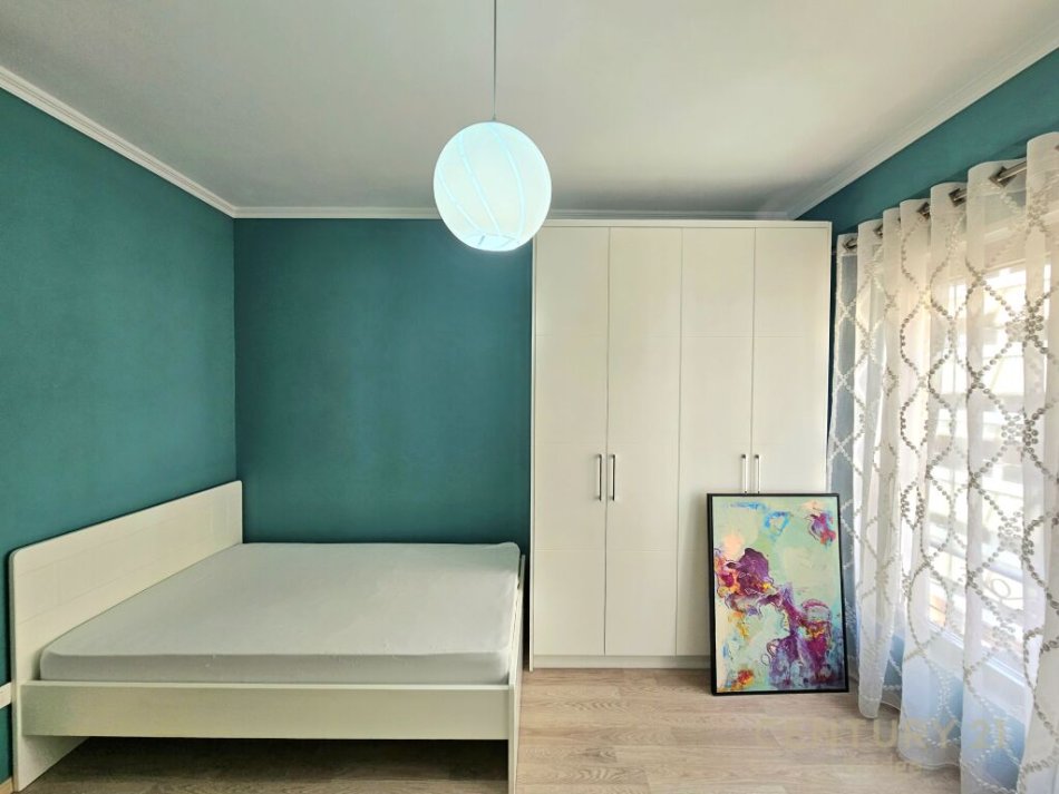 Tirane, jepet me qera apartament 2+1 Kati 5, 120 m² 1.000 € (dlijorgj)