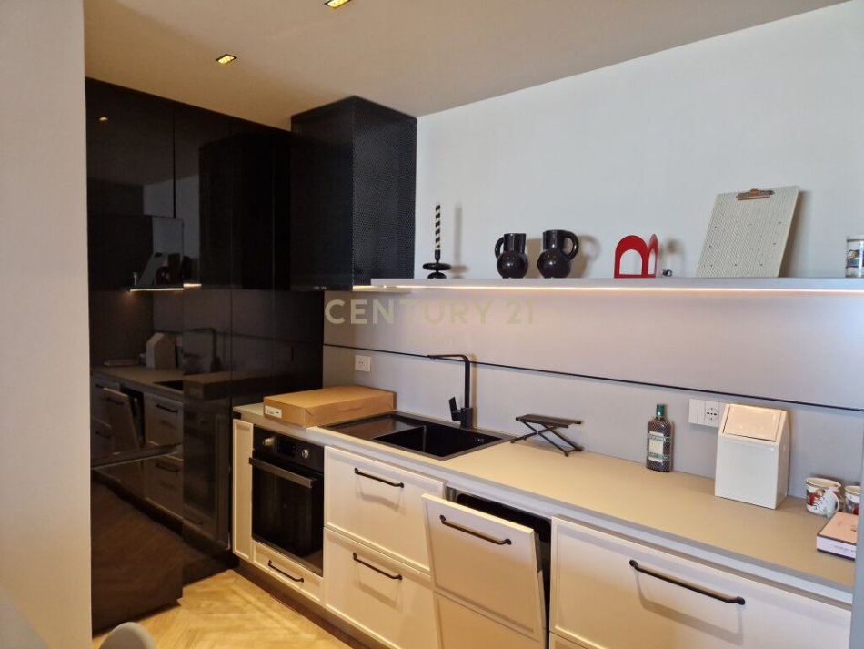 APARTAMENT 2+1 PER SHITJE PRANE INSTITUTIT TE HIGJENES‼️Neom100979