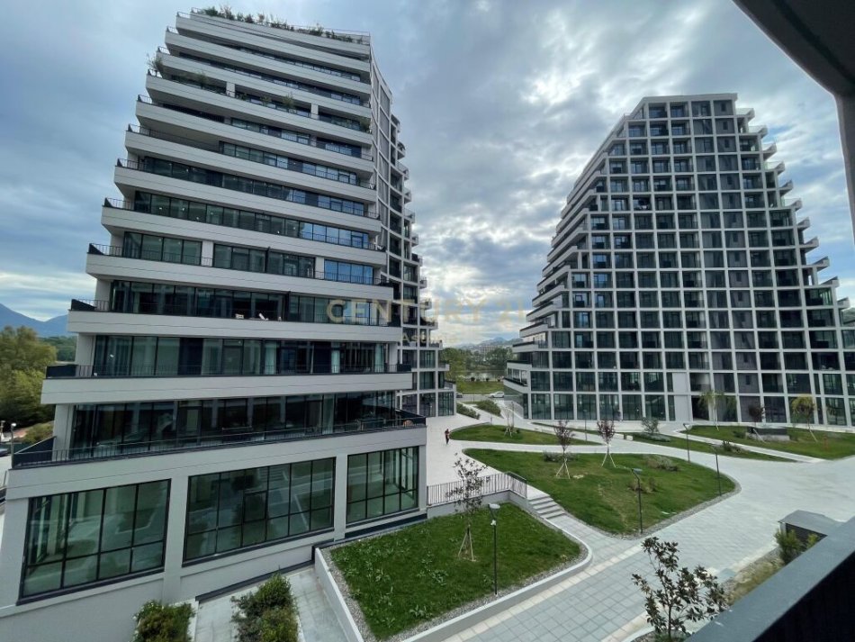 Tirane, jap me qera zyre+ POST PARKIMI , 91 m² 1.000 € (Liqeni i Tiranës)