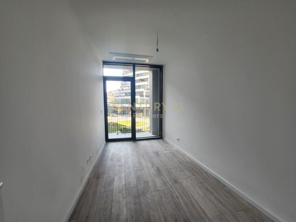 Tirane, jap me qera ambjent biznesi , 101 m² 1.200 € (Lake View Residences, Liqeni i Tiranës)