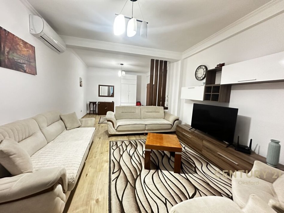 Tirane, shitet apartament 2+1+Aneks+Ballkon Kati 2, 165 m² 168.000 € (Kodra e Diellit)