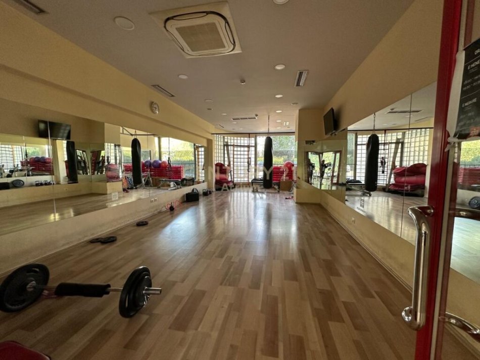 Tirane, shes ambjent biznesi , 500 m² 1.500.000 € (Kodra e Diellit)