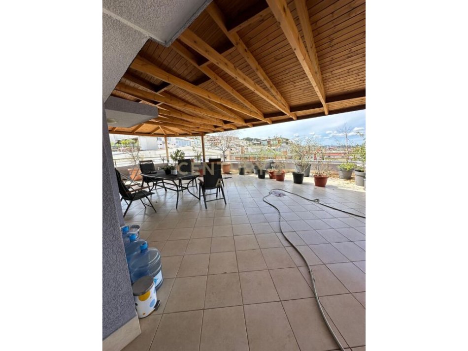 Tirane, shes apartament 3+1+2 , 400 m² 600.000 € (Kodra e Diellit)