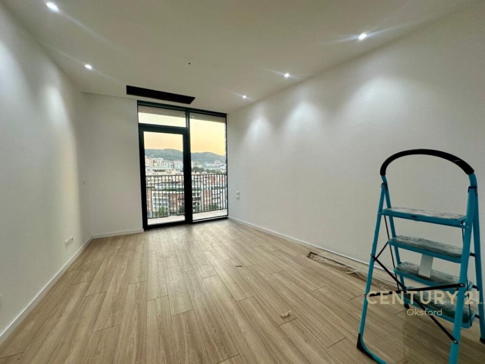 Tirane, shitet apartament 2+1 Kati 9, 133 m² 400.000 € (liqeni)