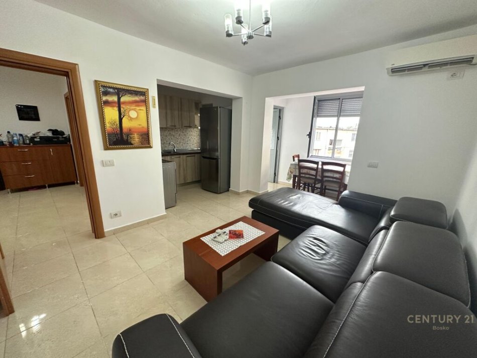 Tirane, shitet apartament 2+1 Kati 5, 94 m² 115.000 € (Laprake bosko101142)