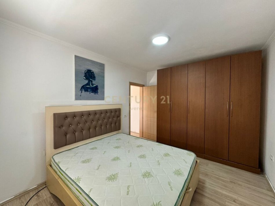 Tirane, shitet apartament 1+1 Kati 3, 43 m² 73.000 € (Ali Demi)