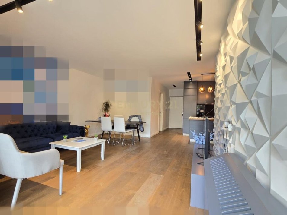 Tirane, jepet me qera apartament 1+1 Kati 3, 70 m² 650 € 