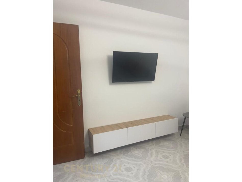 Tirane, shitet apartament 1+1 Kati 5, 57 m² 88.000 € (selite)