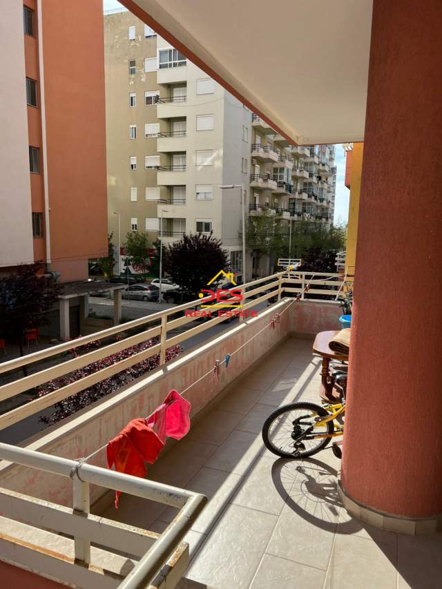 Vlore, shitet apartament 1+1+BLK Kati 2, 78 m² 68.000 Euro (Lagjia,Pavaresia,Vlore)