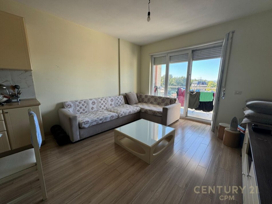Tirane, shitet 1+1+Ballkon Kati 7, 67 m² 130.000 € (Rruga e Elbasanit)