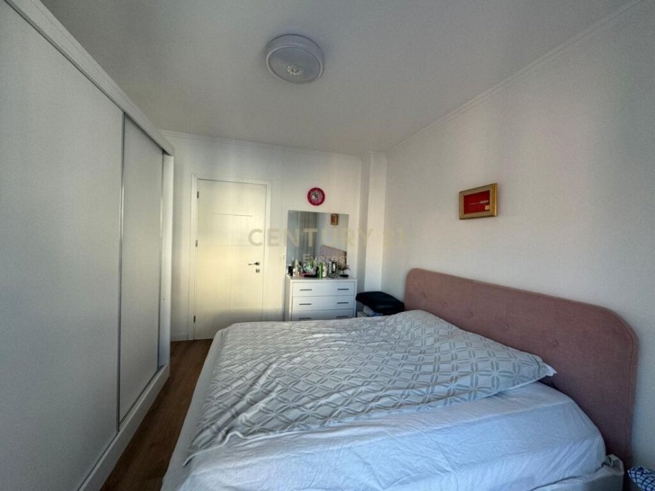 Tirane, shes apartament 1+1 Kati 7, 65 m² 110.000 € 