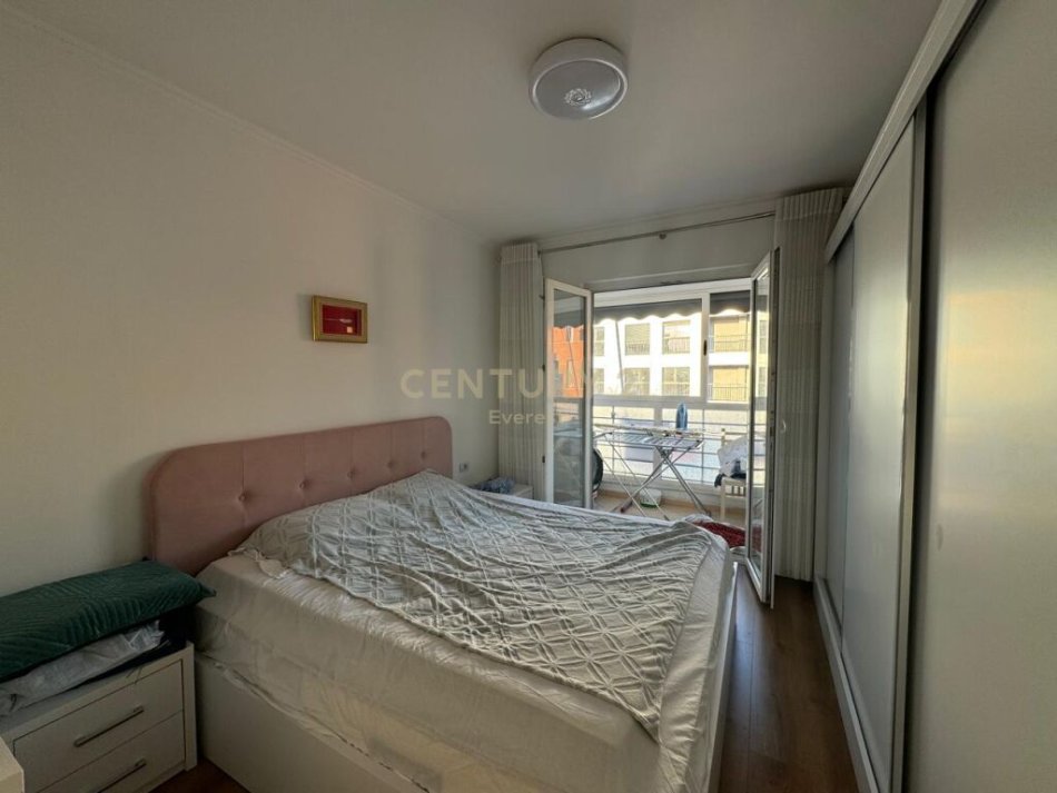 Tirane, shitet apartament 1+1 Kati 7, 65 m² 110.000 € (bulevardi ir i)