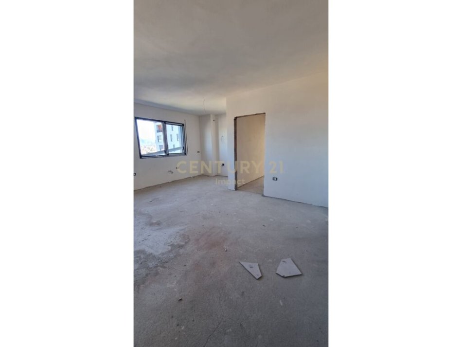 Tirane, shitet apartament 2+1 Kati 4, 102 m² 155.000 € (don bosko)