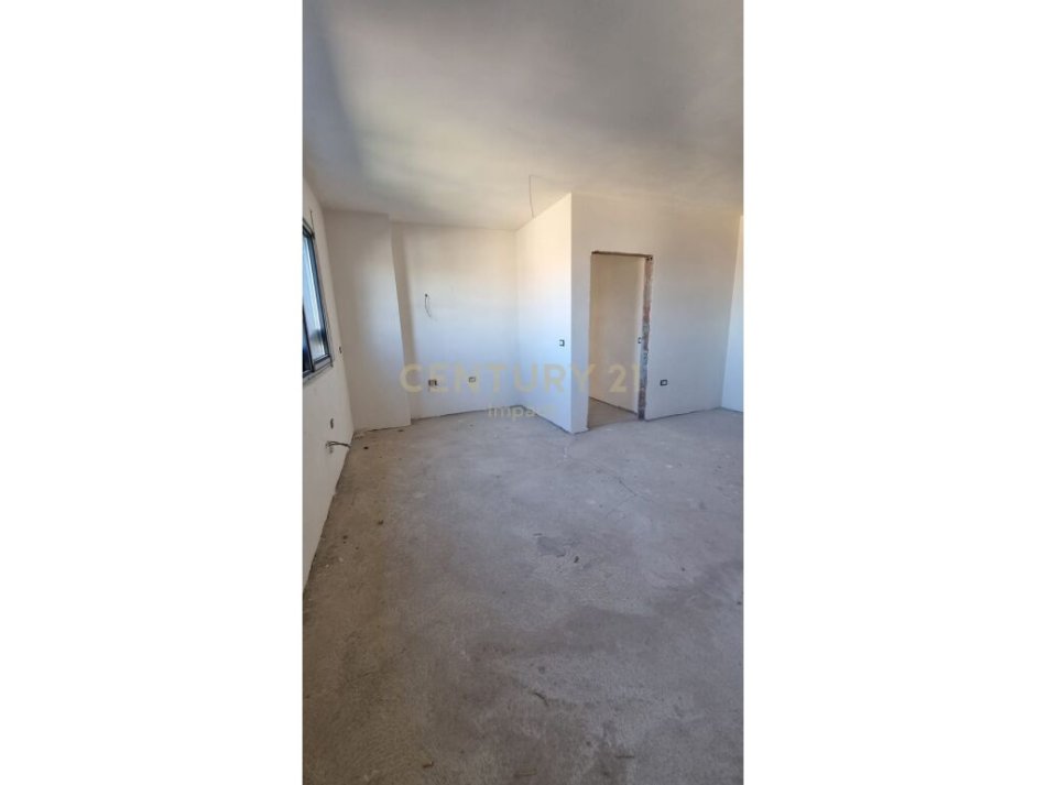 Tirane, shitet apartament 2+1 Kati 4, 102 m² 155.000 € (don bosko)