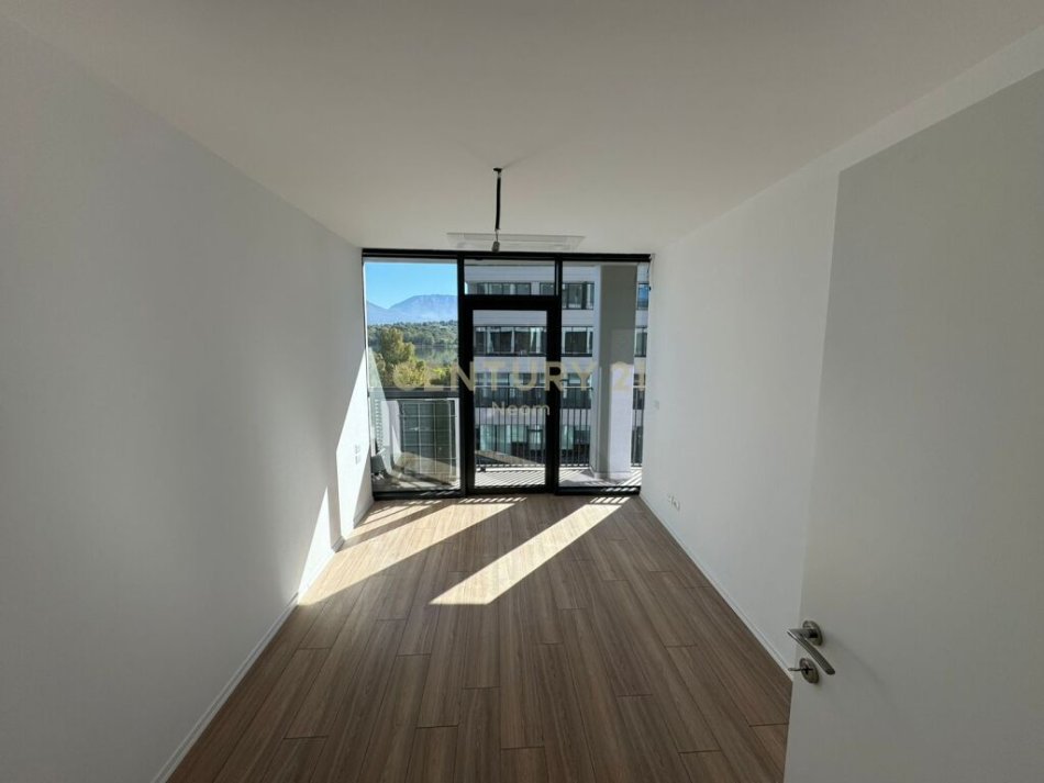 ZYRE ME QIRA TEK REZIDENCA LAKE VIEW, LIQENI I TIRANES!Neom101267