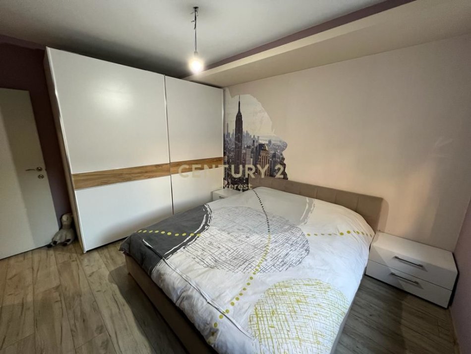 Tirane, shes apartament 1+1 , 70 m² 200.000 € (Myslym Shyri)