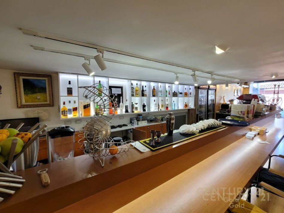 Tirane, jepet me qera lokal Kati 0, 160 m² 2.500 € (rruga e dibres)