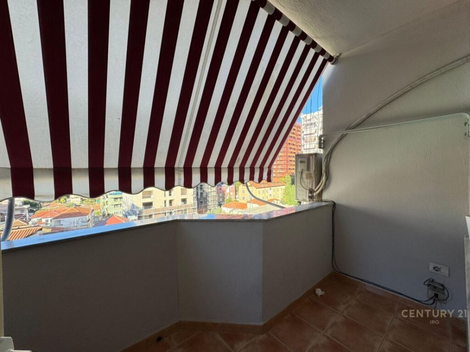 Tirane, jepet me qera apartament 1+1 Kati 6, 73 m² 600 € 