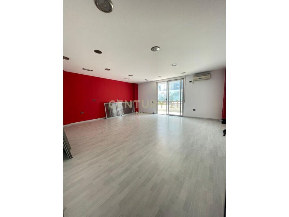 CASA ITALIA , AMBIENT PER QIRA.Neom101426
