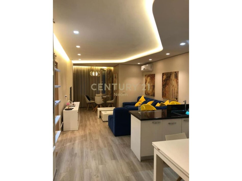 Tirane, shitet apartament 2+1 Kati 2, 76 m² 175.000 € (rruga peti)