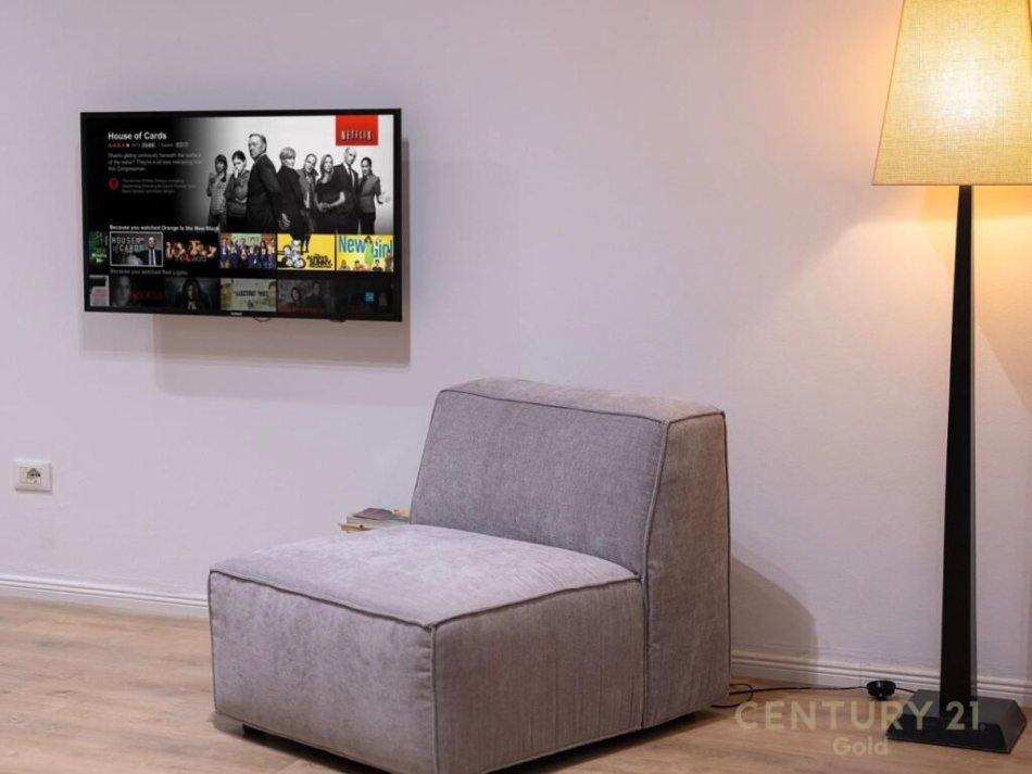 Tirane, shitet apartament 3+1 Kati 7, 144 m² 355.000 € (rruga e barrikadave)
