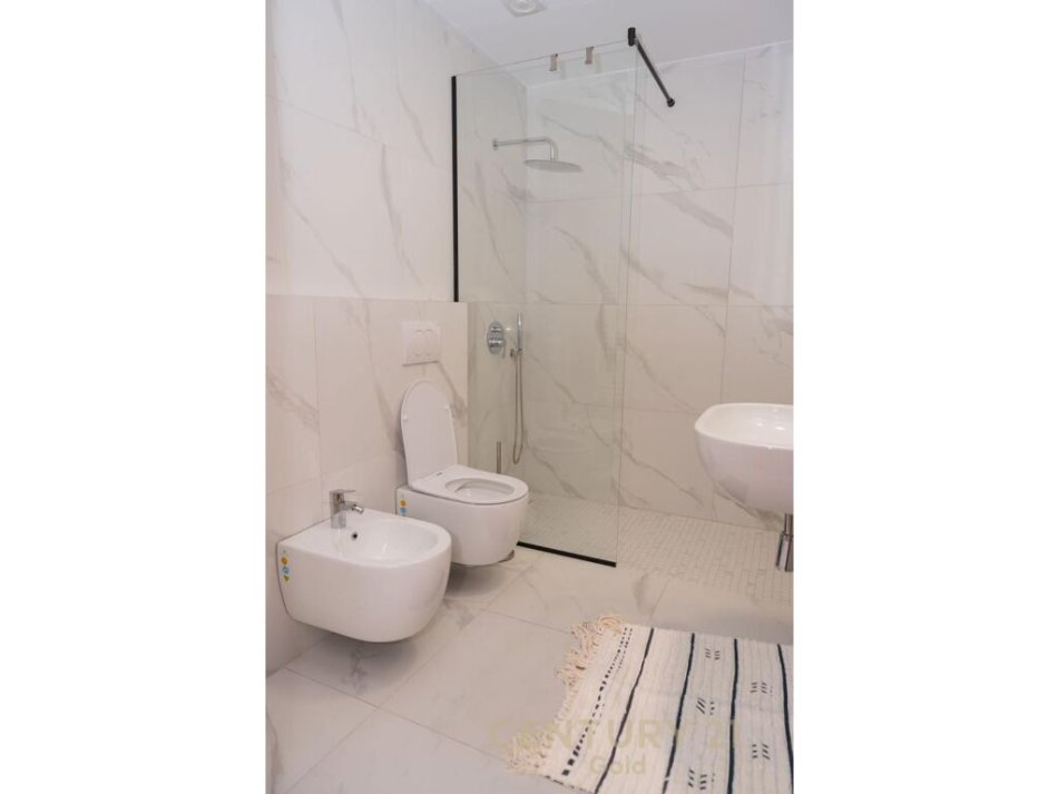 Tirane, shitet apartament 3+1 Kati 7, 144 m² 355.000 € (rruga e barrikadave)