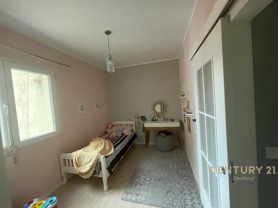 Tirane, shitet apartament 2+1 Kati 5, 73 m² 175.000 € (21dhjetori)