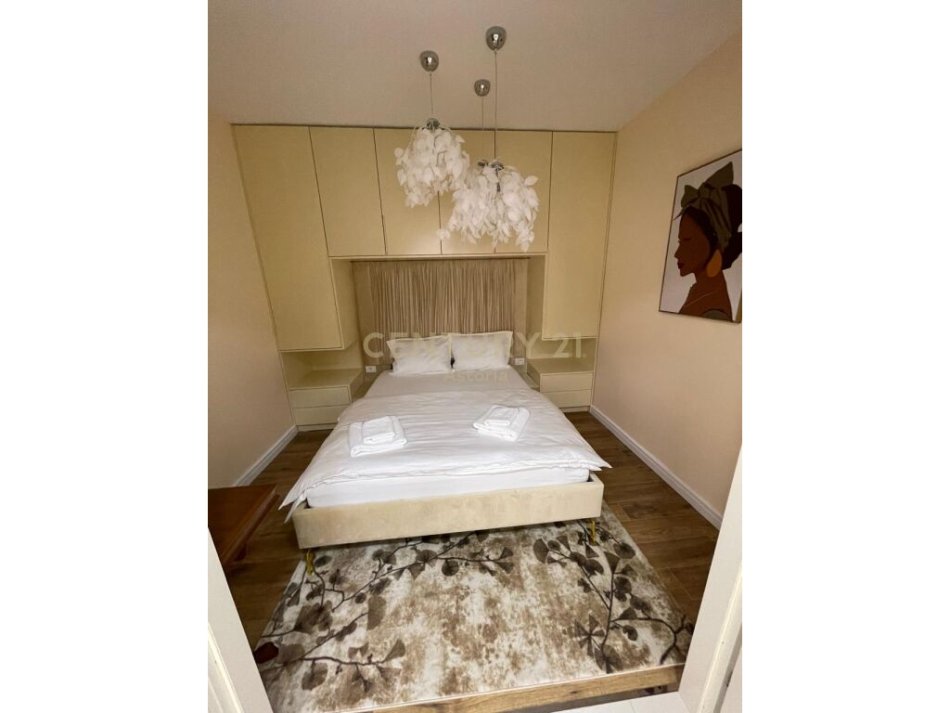 Tirane, shes apartament 3+1+4 , 193 m² 510.000 € (Ish Blloku)