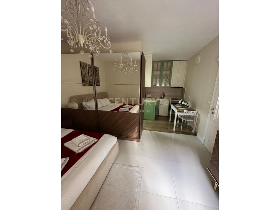 Tirane, shes apartament 3+1+4 , 193 m² 510.000 € (Ish Blloku)