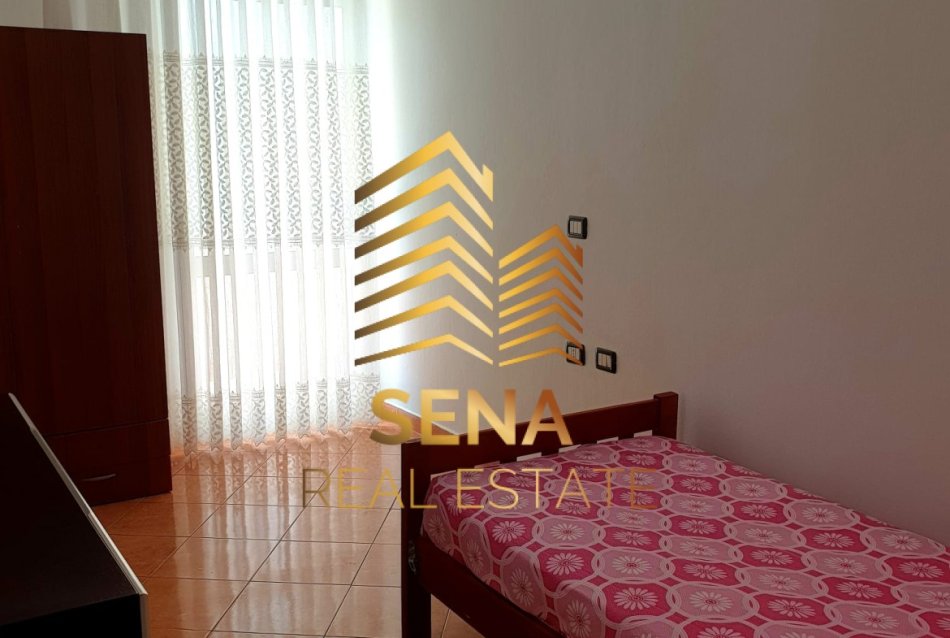 Tirane, jepet me qera apartament 2+1 Kati 4, 100 m² 400 € (Rruga Besim Alla)