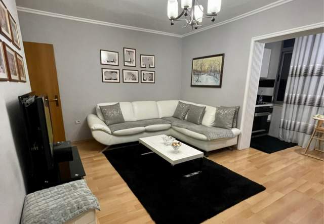 Tirane, shitet apartament 77 m² 110.000 Euro
