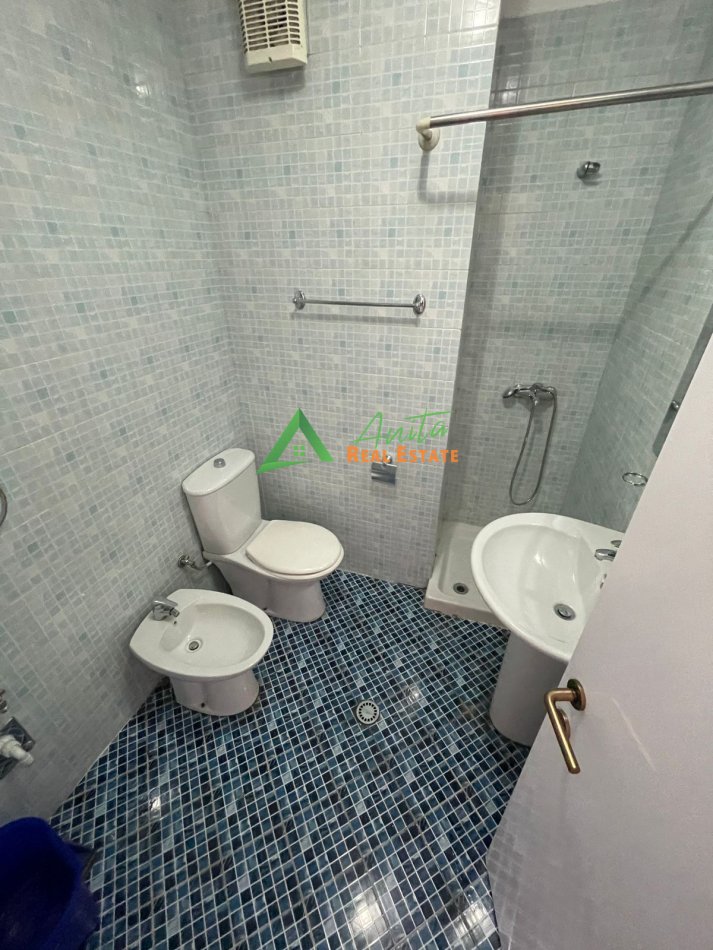 Tirane, shitet apartament 1+1+Ballkon Kati 8, 76 m² 150.000 € (Zogu i Zi)