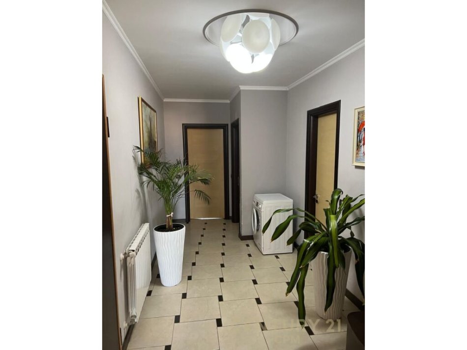 Tirane, jepet me qera apartament 2+1 Kati 7, 98 m² 900 € (kodra e diellit)