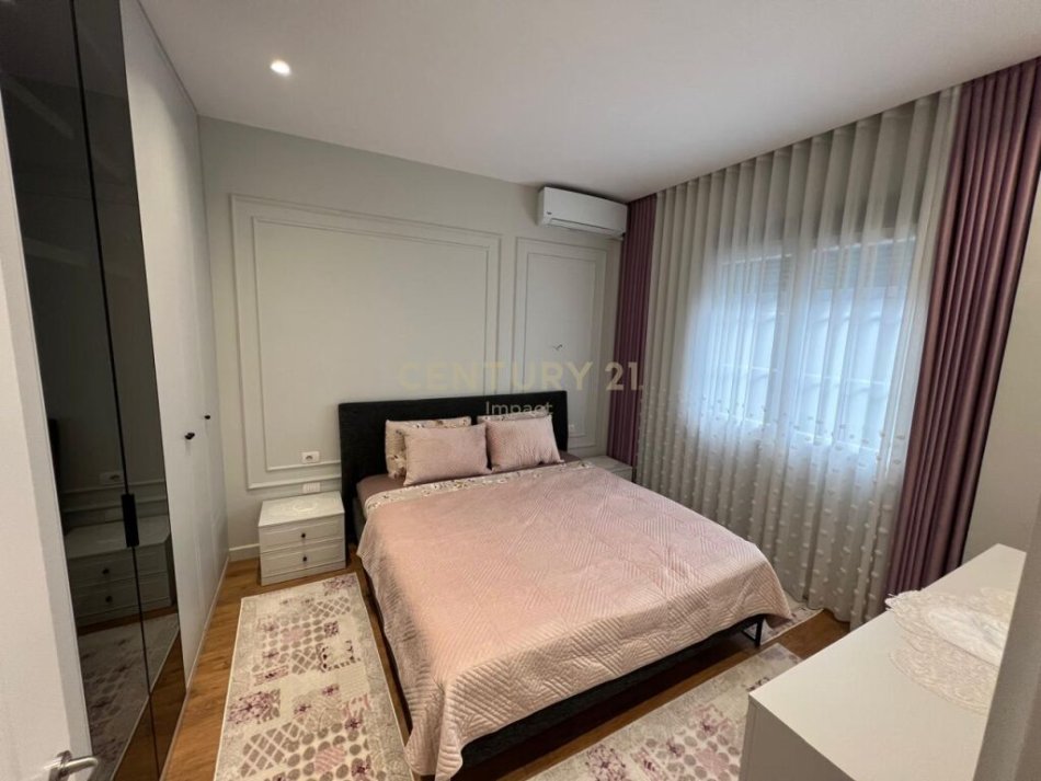 Tirane, shes apartament 3+1+Aneks+Ballkon Kati 1, 108 m² 215.000 € (LIQENI I THATE)