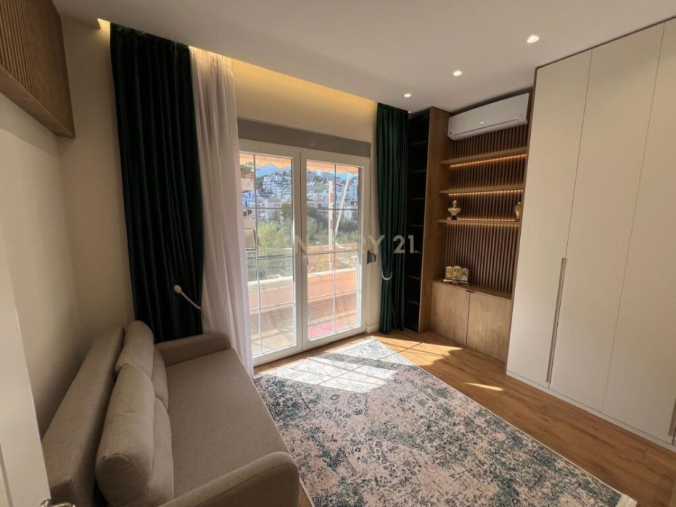 Tirane, shitet apartament 3+1+Ballkon Kati 1, 108 m² 215.000 € 