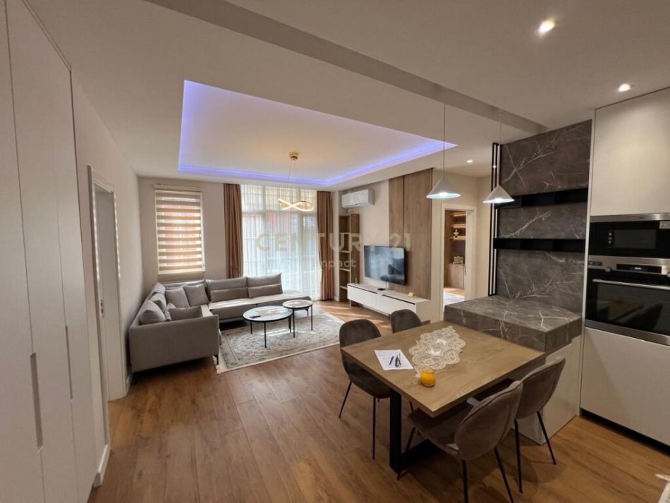 Tirane, shes apartament 3+1 , 108 m² 215.000 € (Liqeni i Thatë)