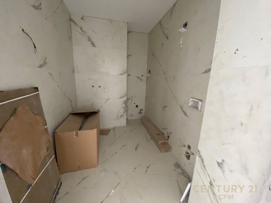 Tirane, shes apartament 1+1+Ballkon , 70 m² 225.120 € (Rezidenca Lake View, Liqeni i Tiranës)