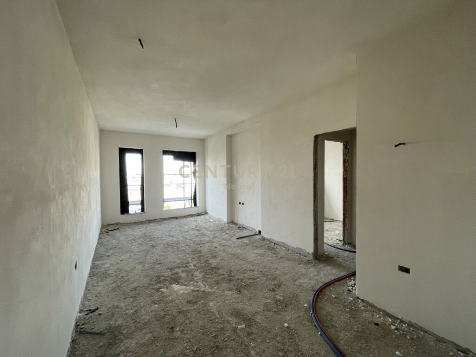 Shqiperi, shitet apartament 1+1 Kati 6, 70 m² 180.000 € (Rruga e Kavajes)