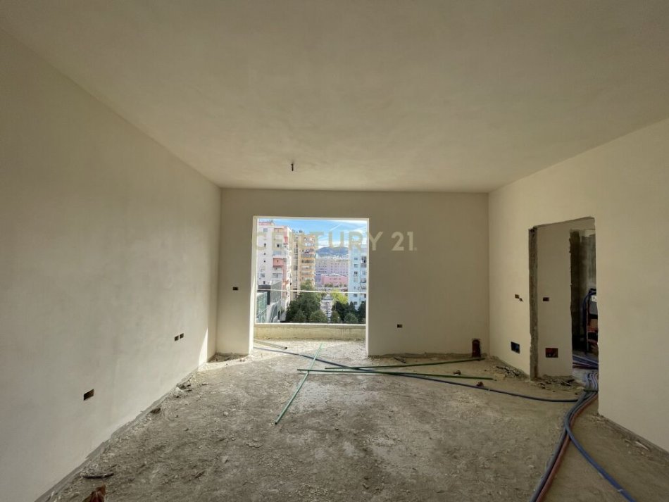 Tirane, shes apartament 1+1 , 70 m² 180.000 € (Rruga e Kavajës)