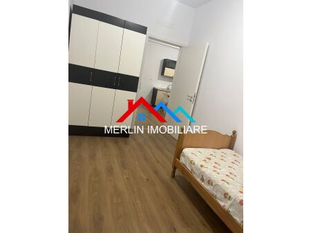 Tirane, jepet me qera apartament 2+1+Ballkon Kati 4, 95 m² 450 € (ALI DEMI)