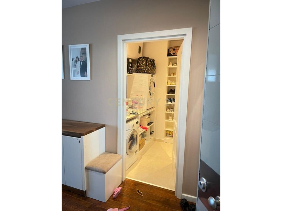 Tirane, jepet me qera apartament 2+1 Kati 6, 127 m² 2.200 € (stadiumi qemal stafa)