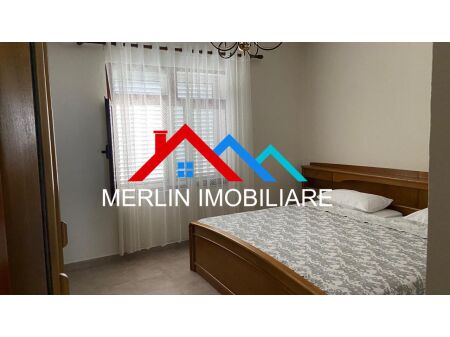 Tirane, jepet me qera apartament 2+1 Kati 2, 120 m² 500 € (ZIHNI SAKO,OXHAKU)