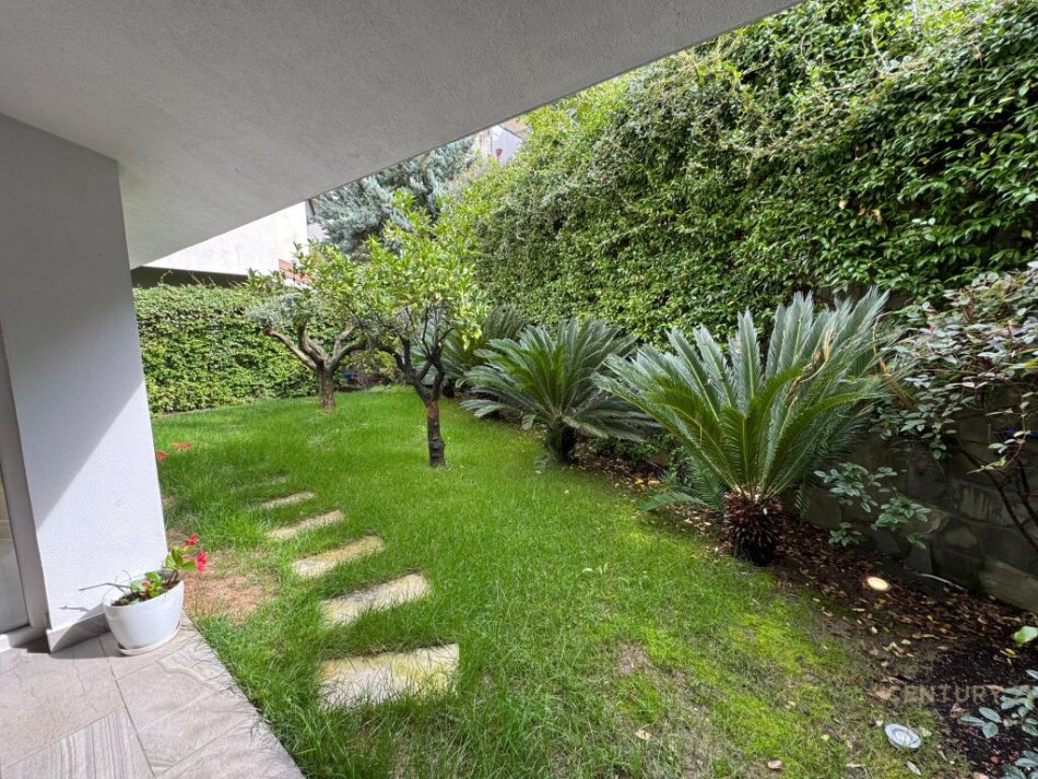 Tirane, shes Vile , 348 m² 1.300.000 € (Sunrise Residence,Tirana, Qendra Tregtare TEG)