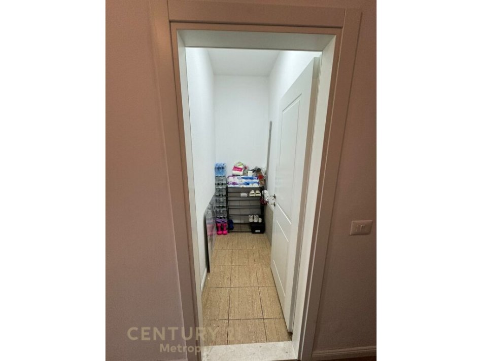 Tirane, jap me qera apartament 2+1+2+DEPO , 112 m² 1.200 € (Komuna e Parisit)