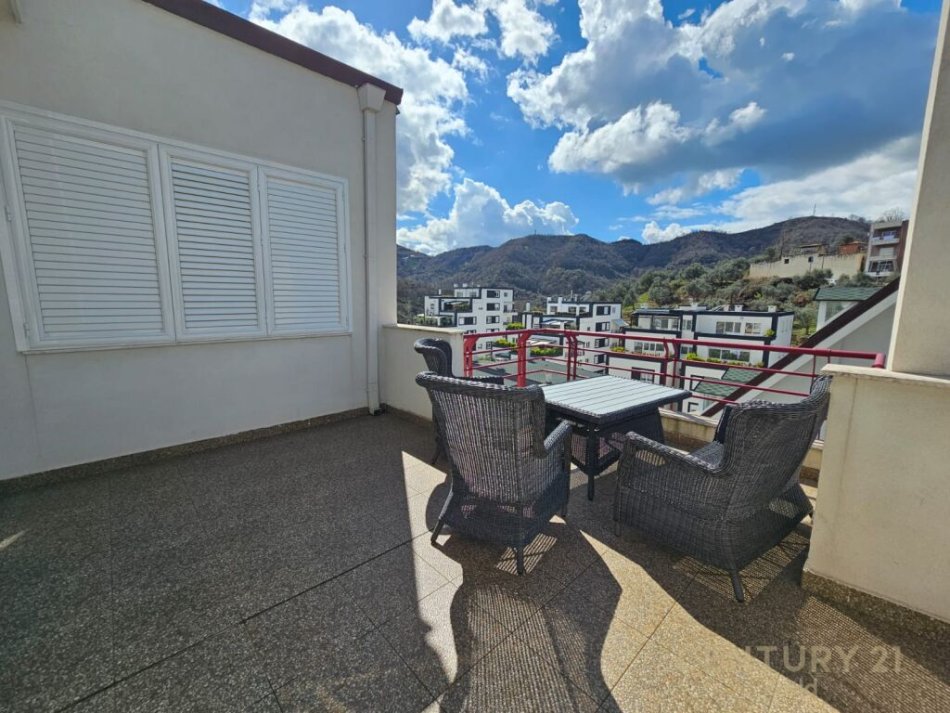 Tirane, shes apartament 3+1+2 , 172 m² 350.000 € (Liqeni i Thatë)