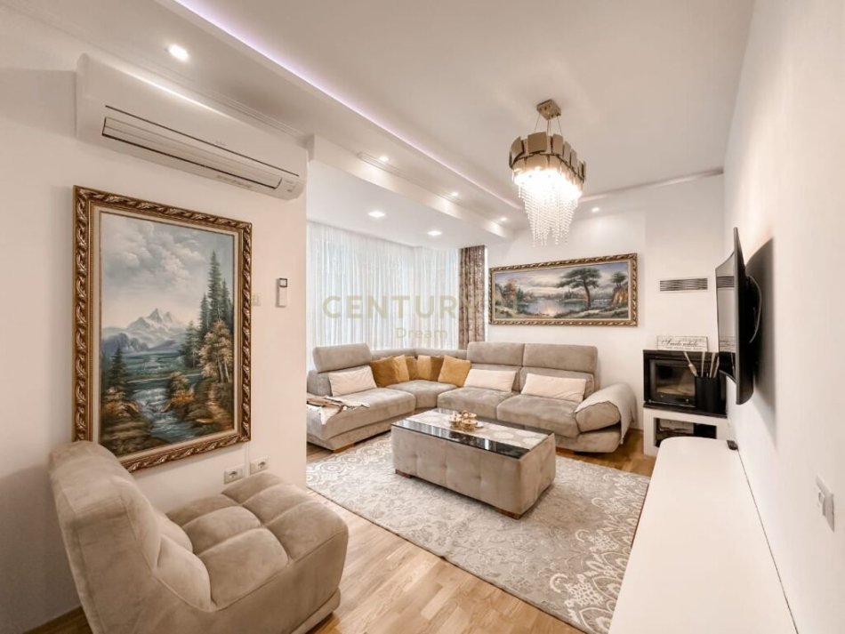 Tirane, shes apartament 3+1+2+POST PARKIMI , 124 m² 260.000 € (Kopshti Botanik Zoologjik)