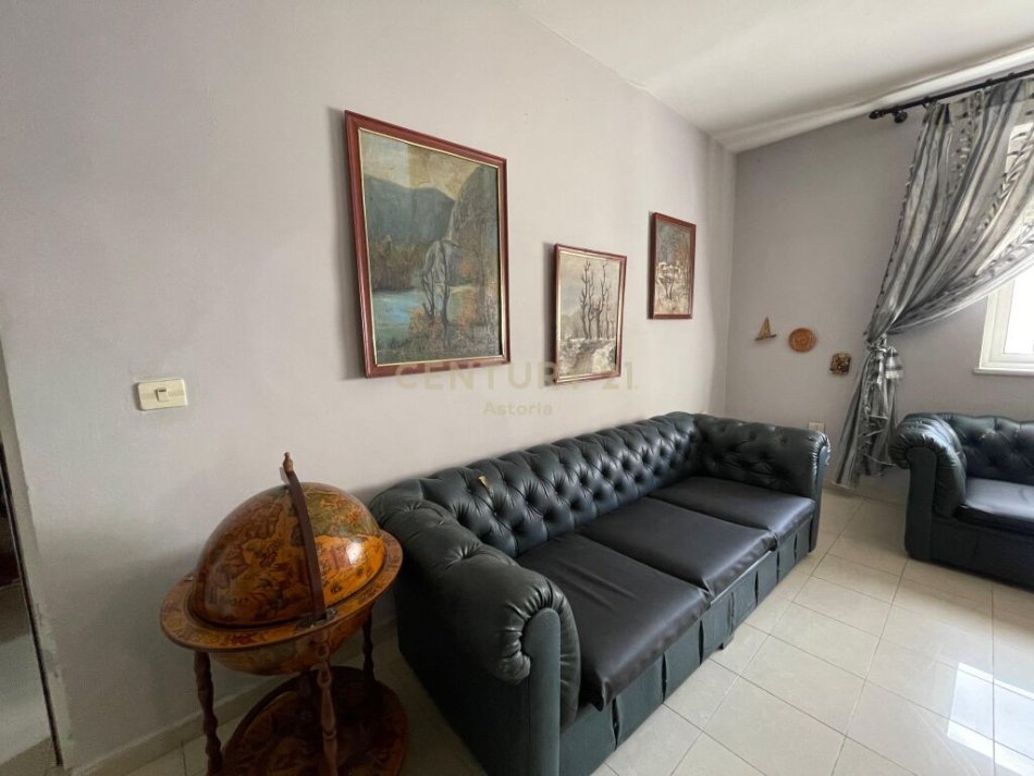 Tirane, jepet me qera apartament 2+1 Kati 3, 53 m² 600 € (Gjimnazi qemal stafa)