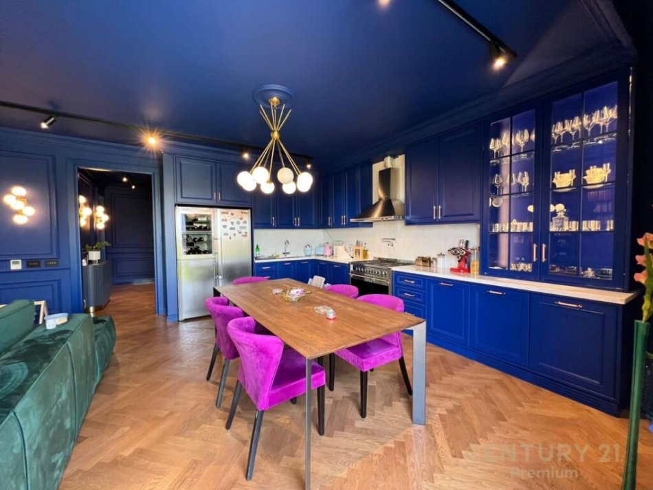 Tirane, shes apartament 2+1+2 , 117 m² 370.000 € (Secret Garden, Qendra Tregtare TEG)